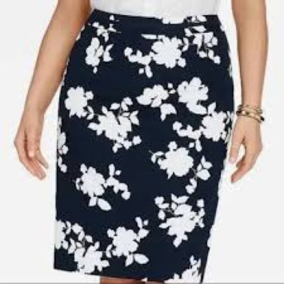 Talbots Dresses & Skirts - Talbots White and Blue Knee-Length Pencil Skirt
